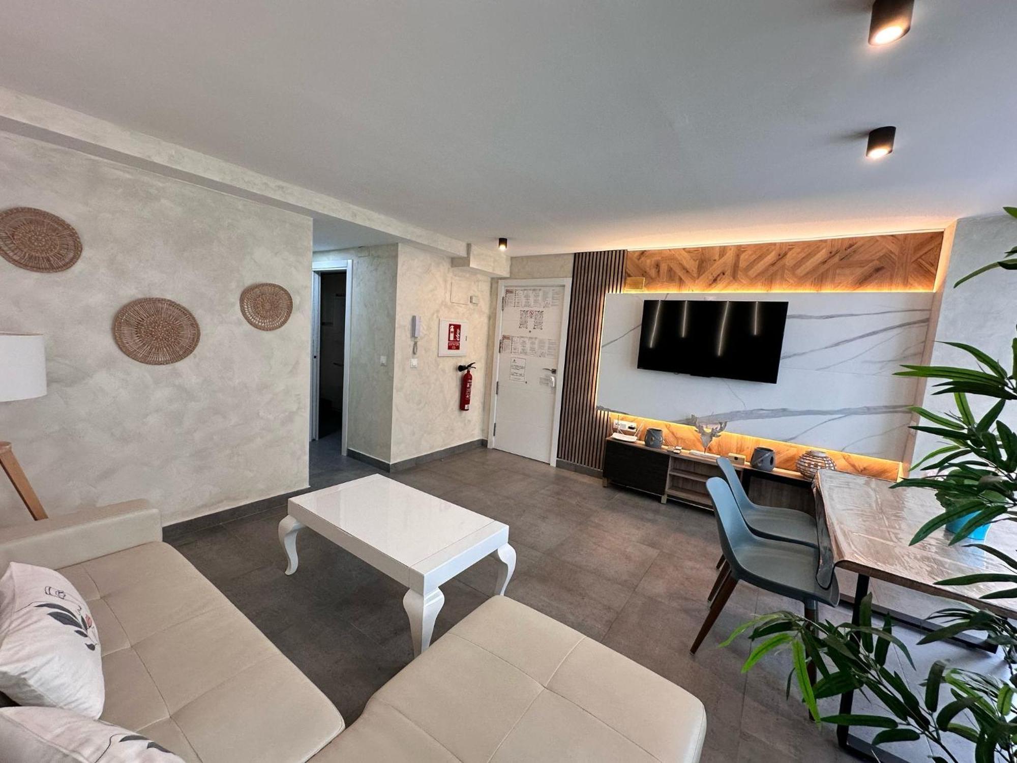 Playa Carihuela Apartamentos El Carmen Торремолинос Экстерьер фото